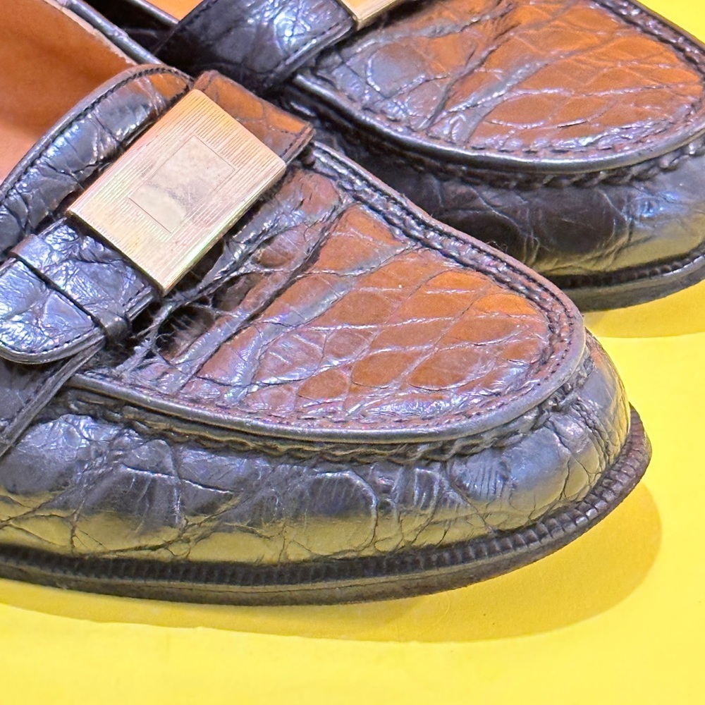 Polo by Ralph Lauren Women Black Crocodile-Embossed Loafers - Picture 12 of 15